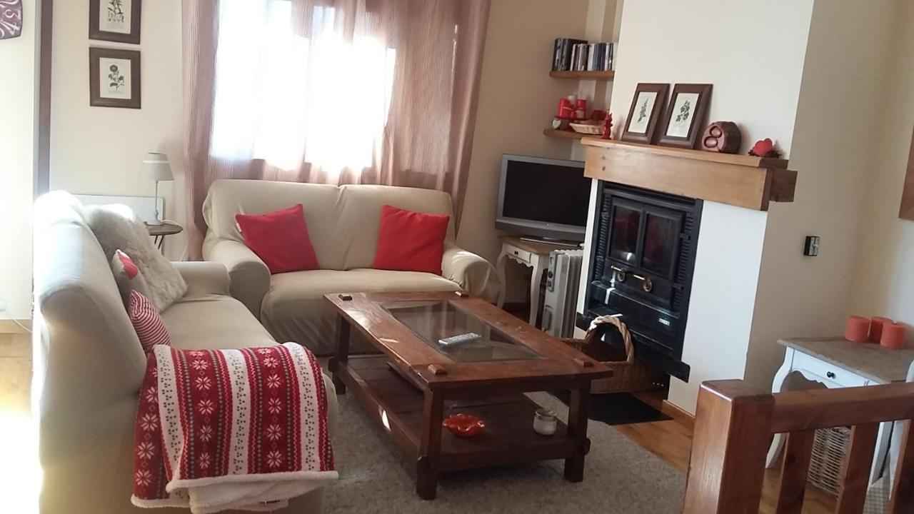 Apartamentos Tanau บาเกย์รา-เบเรต ภายนอก รูปภาพ
